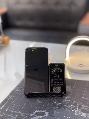 ایفون se2020